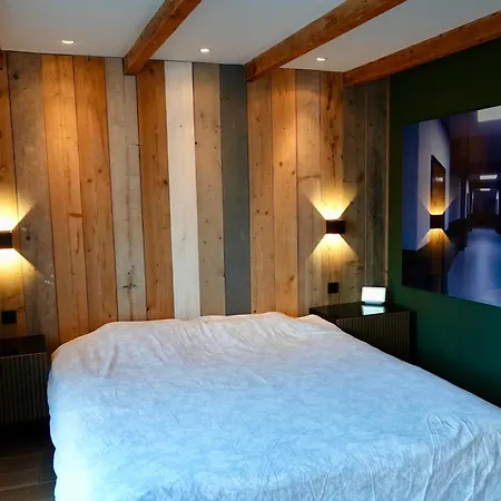 Flow Apartment